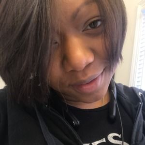 Meet your Posher, Dionne